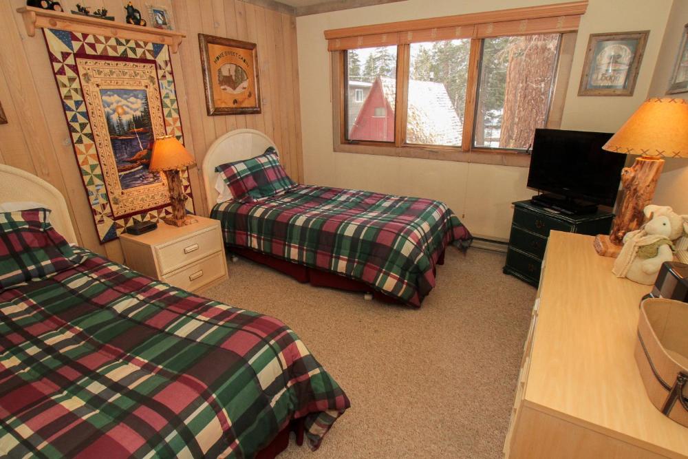 Mountainback 48 Corner Unit